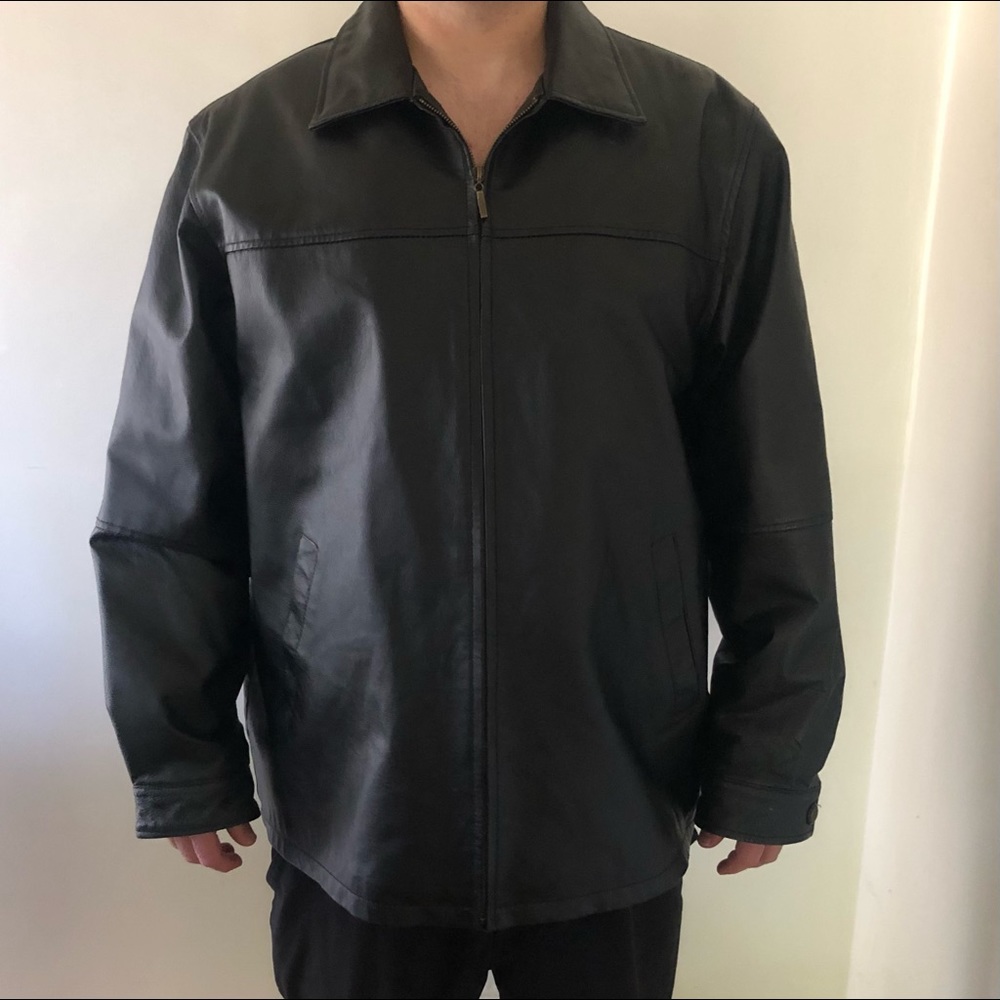 Leather jacket. In excellent condition. Never worn!
